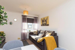Stylish & Cozy 1BR in the Heart of Crawley- 19A The Broadwalk